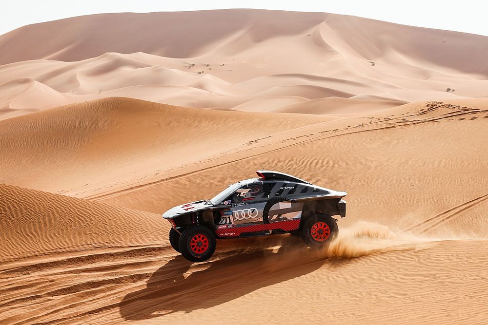 #211 Team Audi Sport Audi: Mattias Ekstrom, Emil Bergkvist