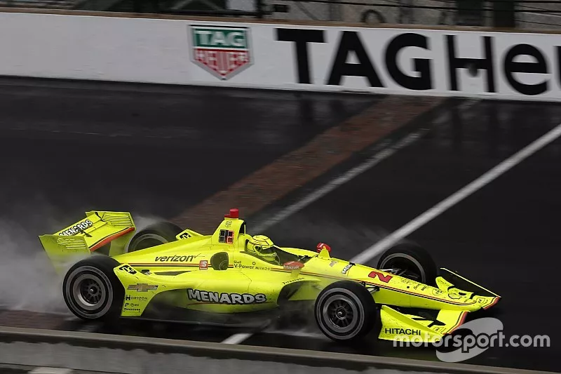Race Winner Simon Pagenaud, Team Penske Chevrolet