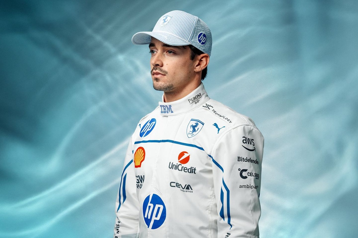 F1 | Leclerc in bianco e blu: a Monaco sfoggerà una tuta speciale