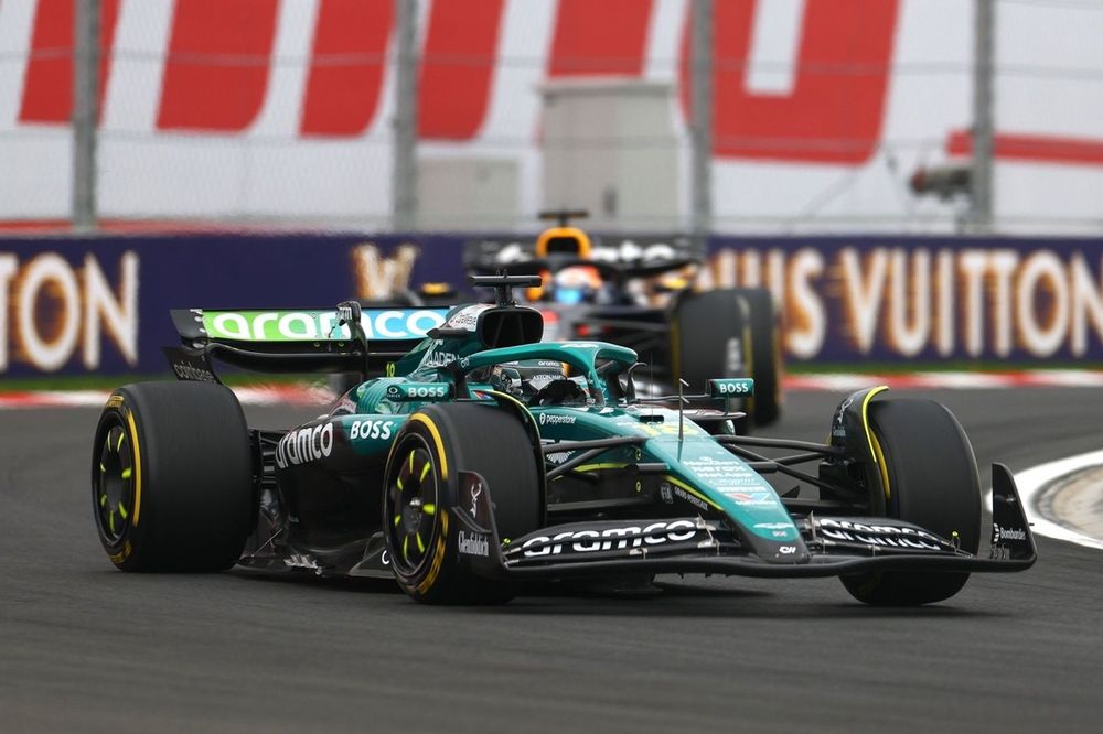 Max Verstappen, Red Bull Racing, Lance Stroll, Aston Martin Racing