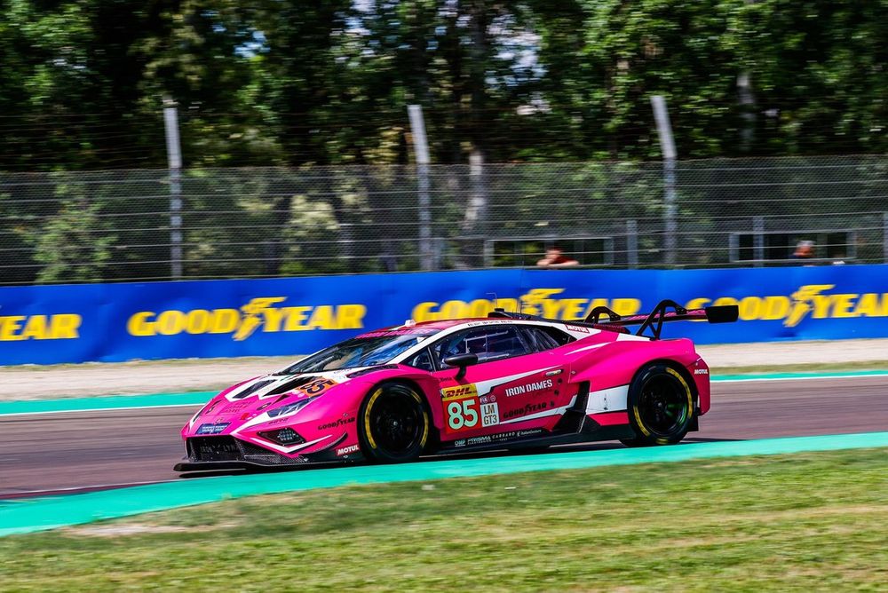 #85 Iron Dames Lamborghini Huracan LMGT3 Evo2: Sarah Bovy, Doriane Pin, Michelle Gatting