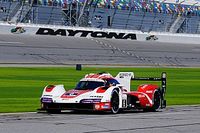 Palou, cuarto en el arranque del 'Roar' de las 24 Horas de Daytona