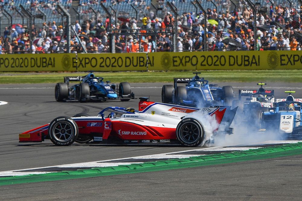 Robert Shwartzman, Prema Racing, spins ahead of Lirim Zendeli, MP Motorsport, Theo Pourchaire, ART Grand Prix, and Guanyu Zhou, Uni-Virtuosi Racing