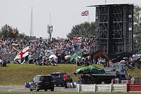 &iexcl;La FIA revisar&aacute; la sanci&oacute;n a Hamilton tras el toque con Verstappen!