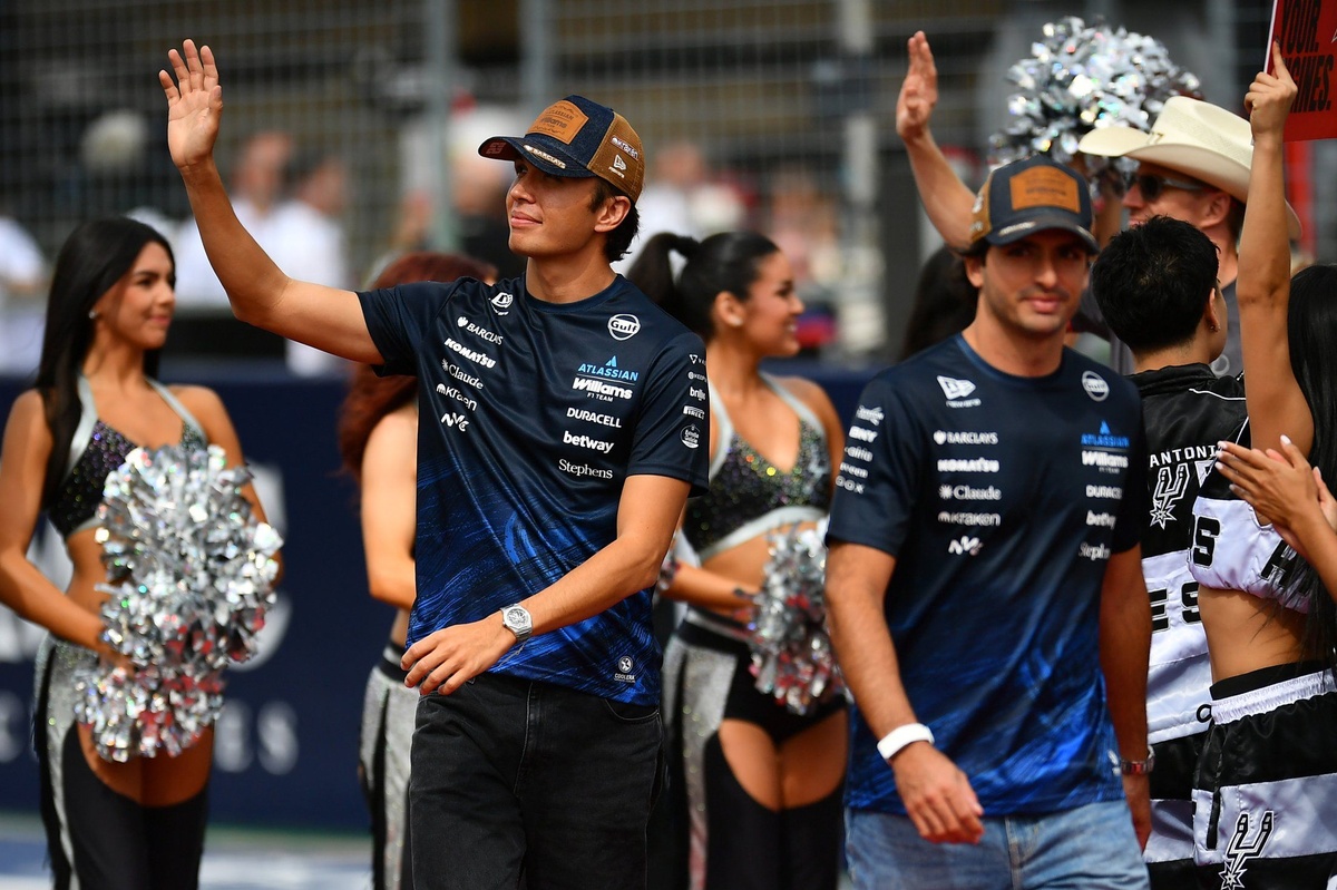 Albon se perderá los libres 1 de F1 en México y Sainz los de Brasil