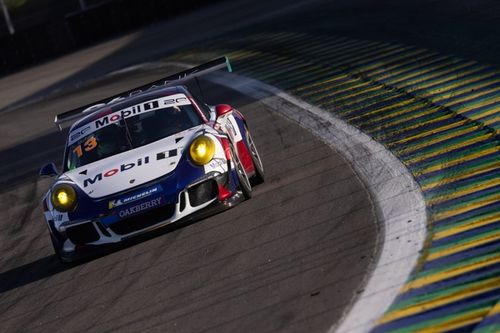 Porsche Cup: Leticia Bufoni fecha temporada da Sprint Trophy disputando p&oacute;dio