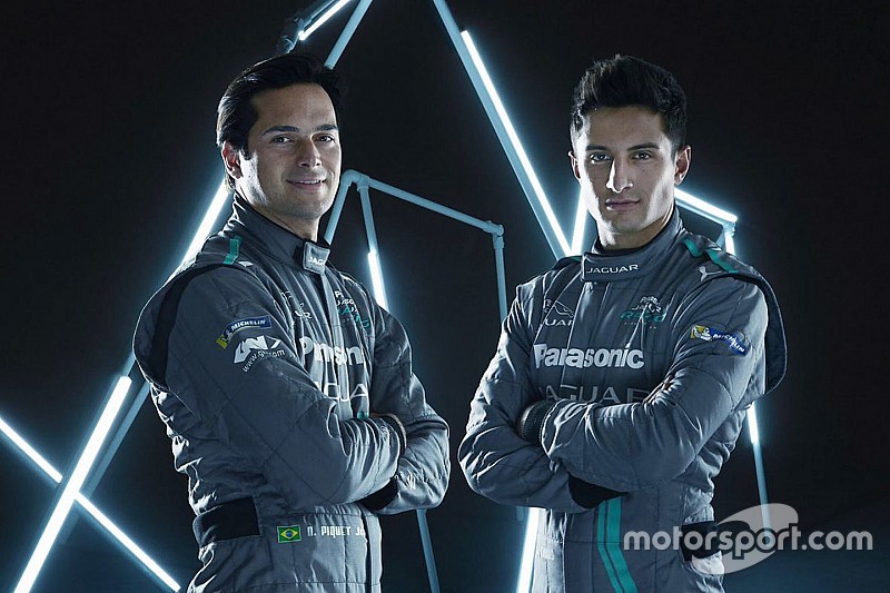 Nelsinho Piquet se junta à Jaguar para temporada da F-E