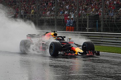 Villeneuve cree que Ricciardo tomó la decisión correcta