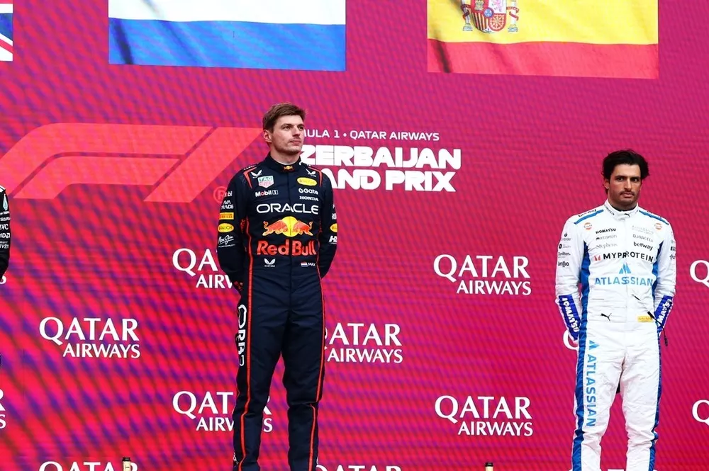 Max Verstappen, Red Bull Racing, George Russell, Mercedes, Carlos Sainz, Williams