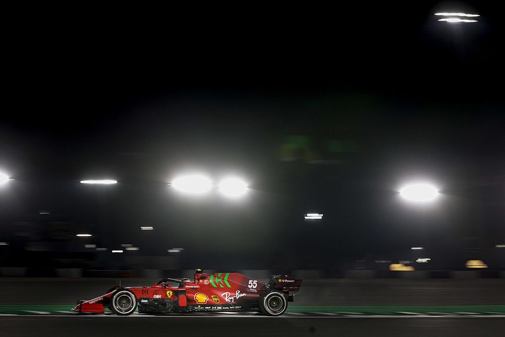 Carlos Sainz Jr., Ferrari SF21