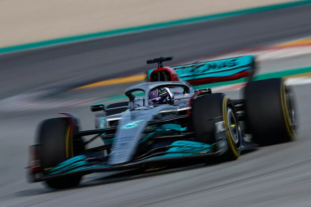 Lewis Hamilton, Mercedes W13