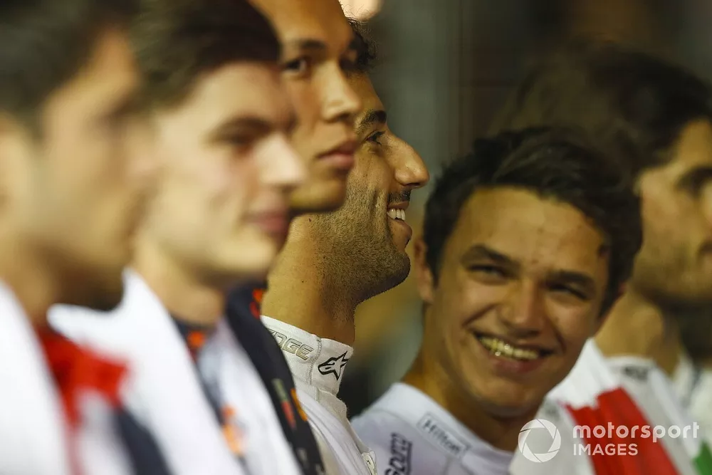Lando Norris, McLaren, Daniel Ricciardo, Renault F1 Team, Alexander Albon, Red Bull Racing