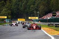 Whiting se diverte com suspeitas de Hamilton sobre Ferrari