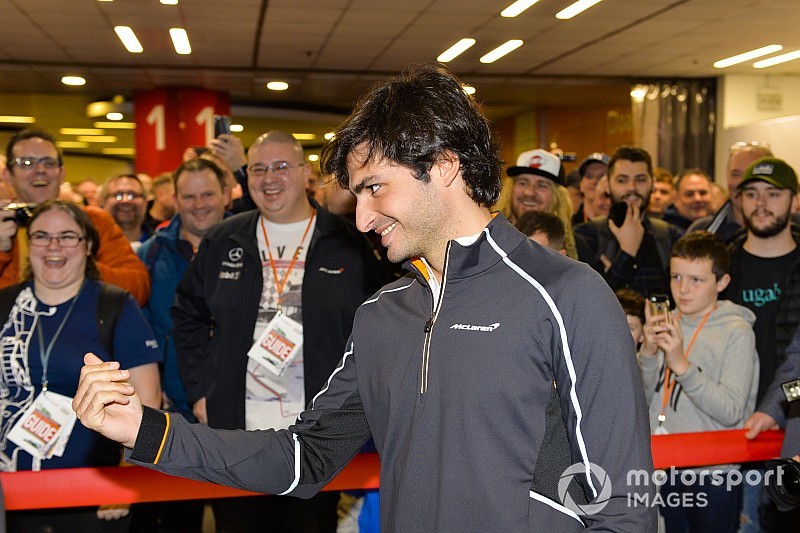 Sainz: 2019 McLaren aracı harika görünüyor