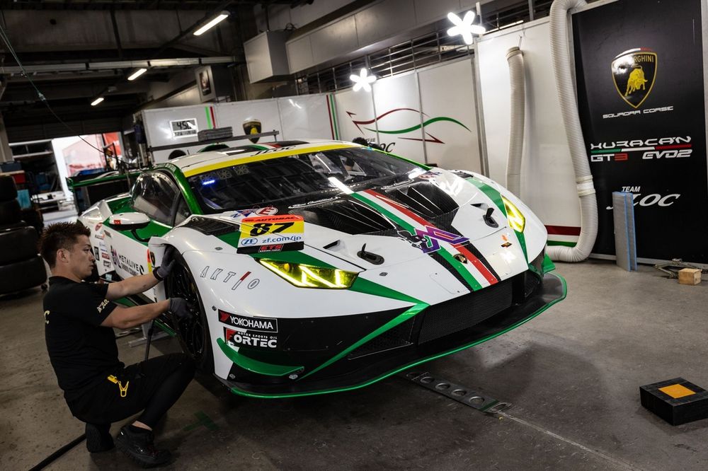 ついに87号車ウラカンもEvo2に！ 既に2勝の僚機88号車に続けるか