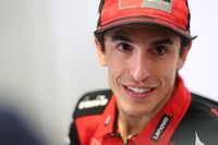 Marc M&aacute;rquez recibe una Panigale V2 de parte de Ducati por su cumplea&ntilde;os