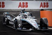 De Vries z pełną mocą