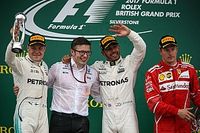 Hamilton domin&oacute; en un d&iacute;a desastroso para Vettel