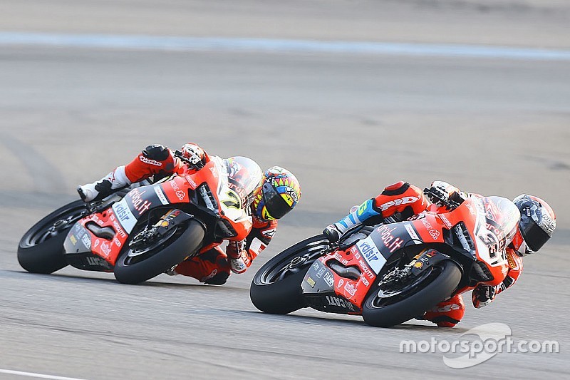 Davies déçu, Melandri enfin sur le podium