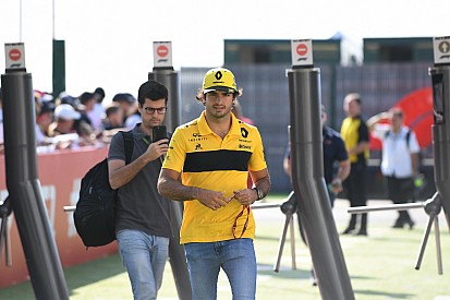 Sainz két szék között: Renault, vagy Red Bull?