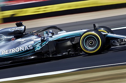 Hamilton snelste in laatste training op Silverstone, vijfde tijd Verstappen