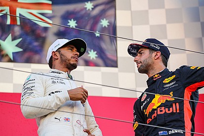 Hamilton: Ricciardo não tem muitas opções para 2019