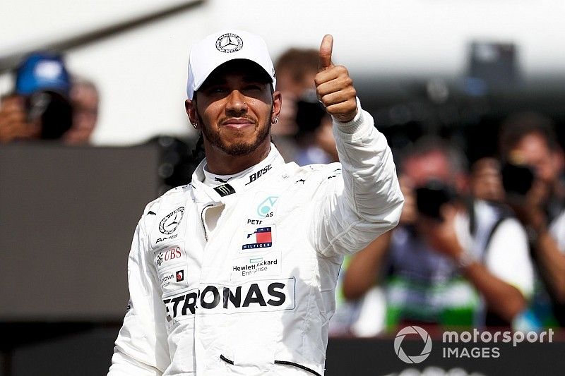 Il poleman Lewis Hamilton, Mercedes AMG F1