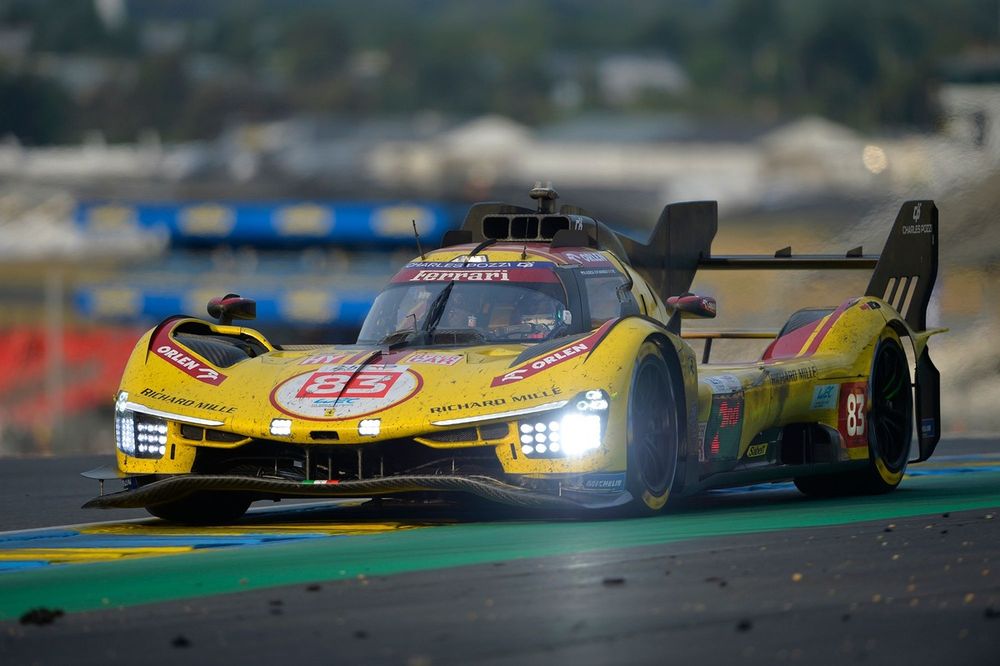 #83 AF Corse Ferrari 499P: Robert Kubica, Yifei Ye, Philip Hanson