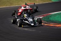 Gabriel Gomez é terceiro na F4 Italiana após etapa de Monza