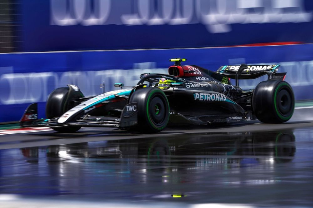 Lewis Hamilton, Mercedes F1 W15