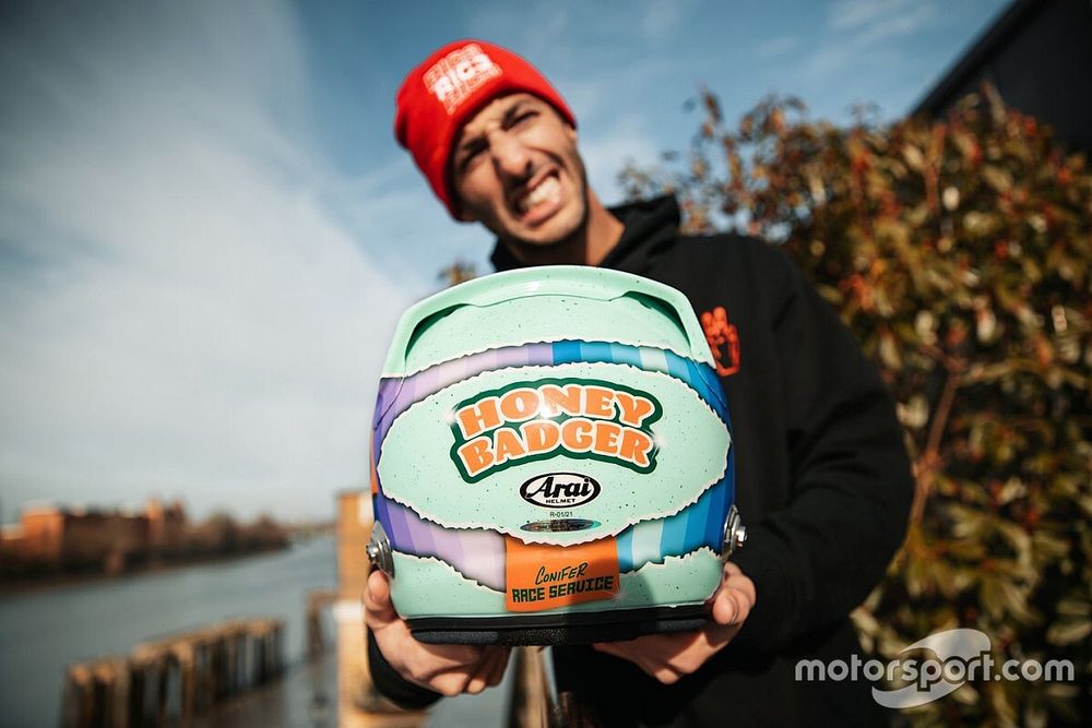Daniel Ricciardo, McLaren's new helmet