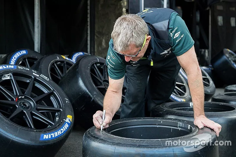 Aston Martin Michelin banden
