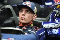 La aventura de Verstappen en Nordschleife evoca su histórico debut en la F1 en Suzuka