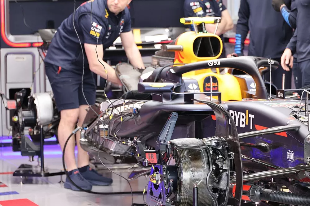 Detalhes t&eacute;cnicos do Red Bull Racing RB20