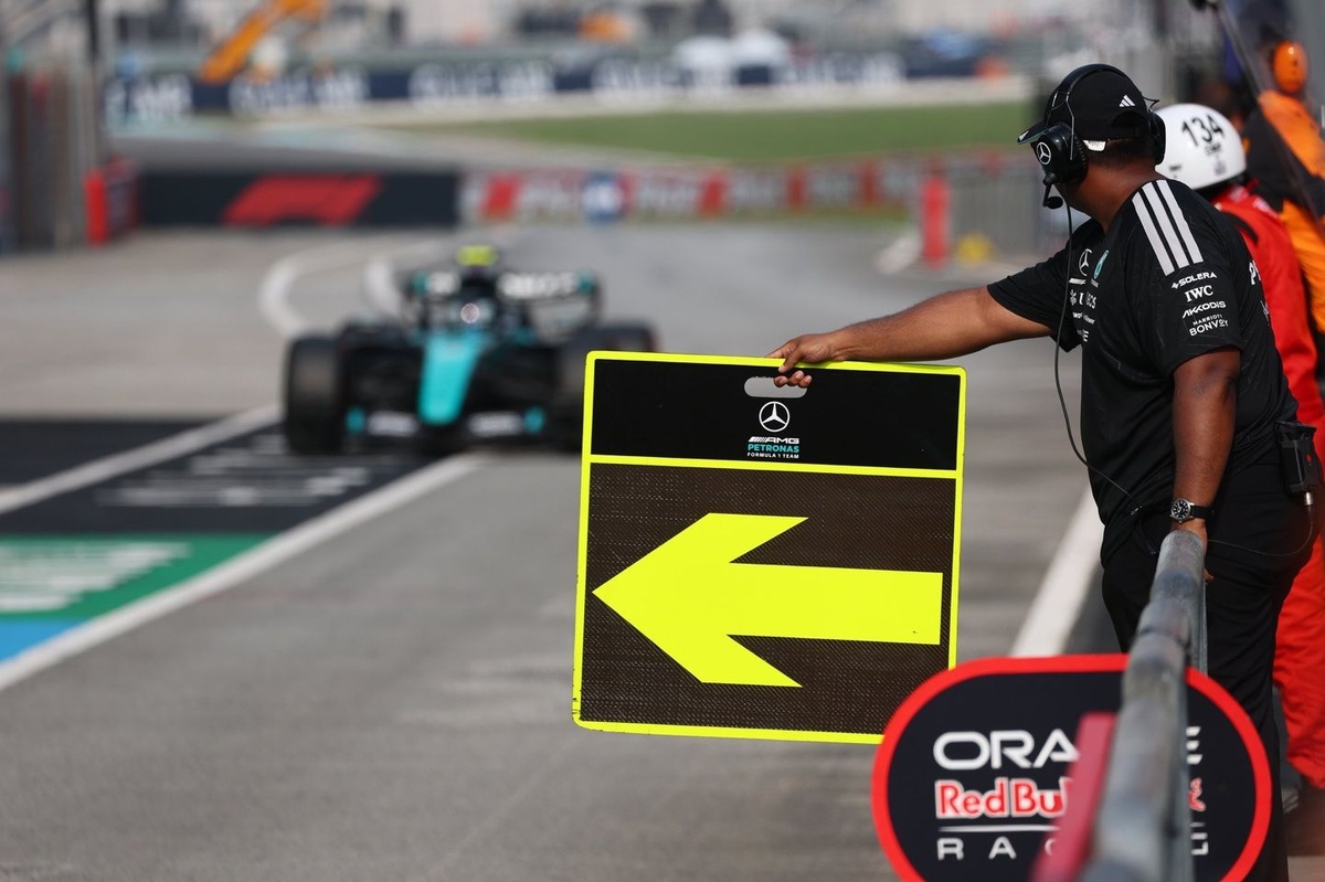 Mercedes loin du compte avec sa F1 évoluée : "Il se passe autre chose"