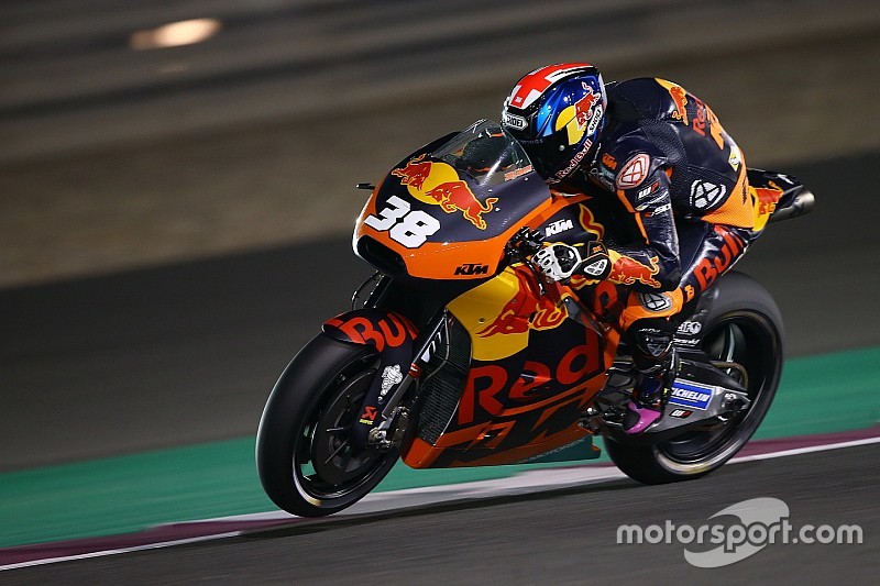 KTM ferme la marche mais voit des signes encourageants