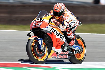 MotoGP в Ассені: Маркес на одну тисячну випередив Віньялеса в третьому тренуванні