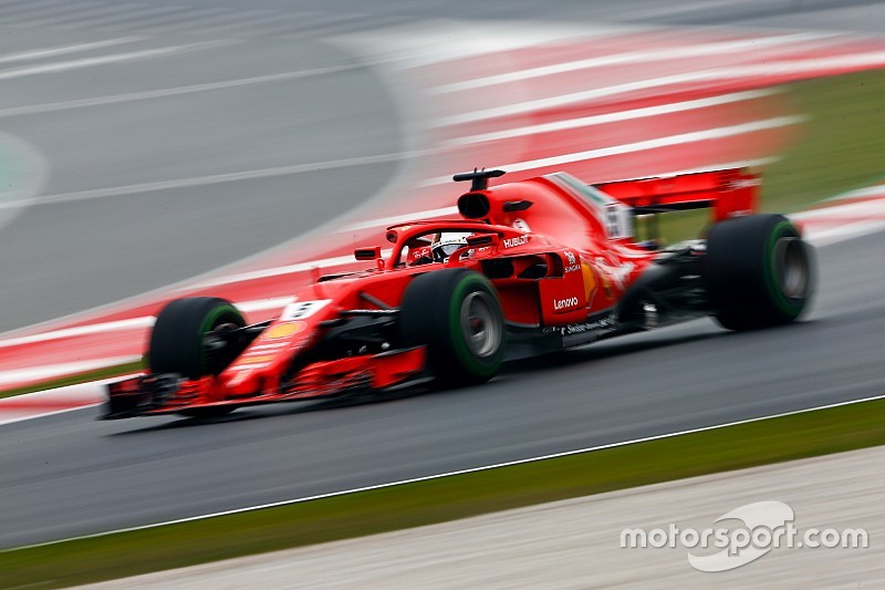 Ferrari привітала вболівальників із зимовими святами