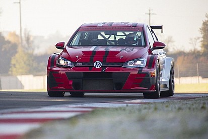 E-TCR: una Volkswagen Golf TCR elettrica ha già girato per i test Pikes Peak!