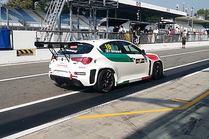 Alfa Romeo e Giovanardi imbottigliati nel traffico: "Non ho avuto un giro pulito, recuperare sarà impegnativo"