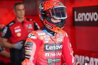V&iacute;deo: as&iacute; vivi&oacute; Ducati la lesi&oacute;n de M&aacute;rquez, los "segundos infinitos de miedo"
