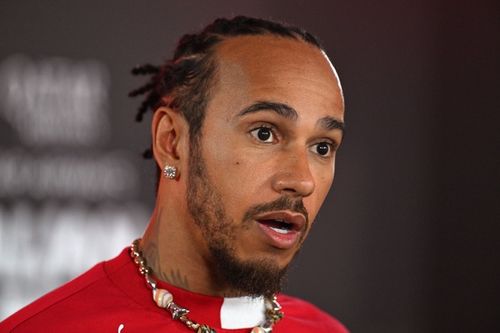 F1 - Hamilton comenta duelo interno entre Norris e Piastri: "Já estive nessa posição"