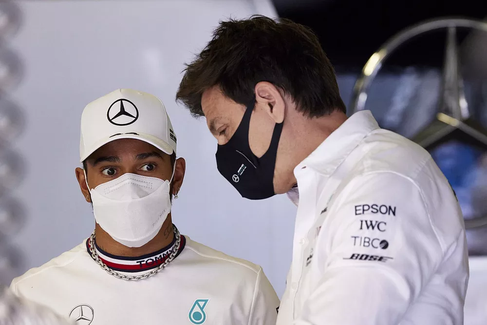 Lewis Hamilton, Mercedes, with Toto Wolff, Team Principal and CEO, Mercedes AMG