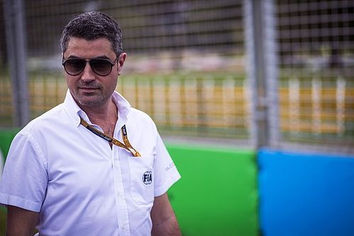 &iquest;Te acuerdas de Michael Masi? La FIA no descarta su regreso