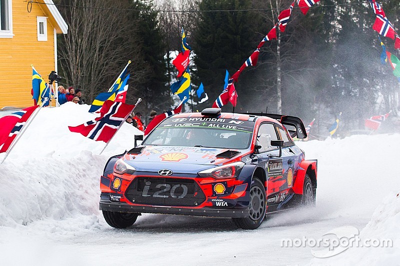 Svezia, PS13: altro scratch di Tanak. Neuville supera Evans e si riavvicina al podio