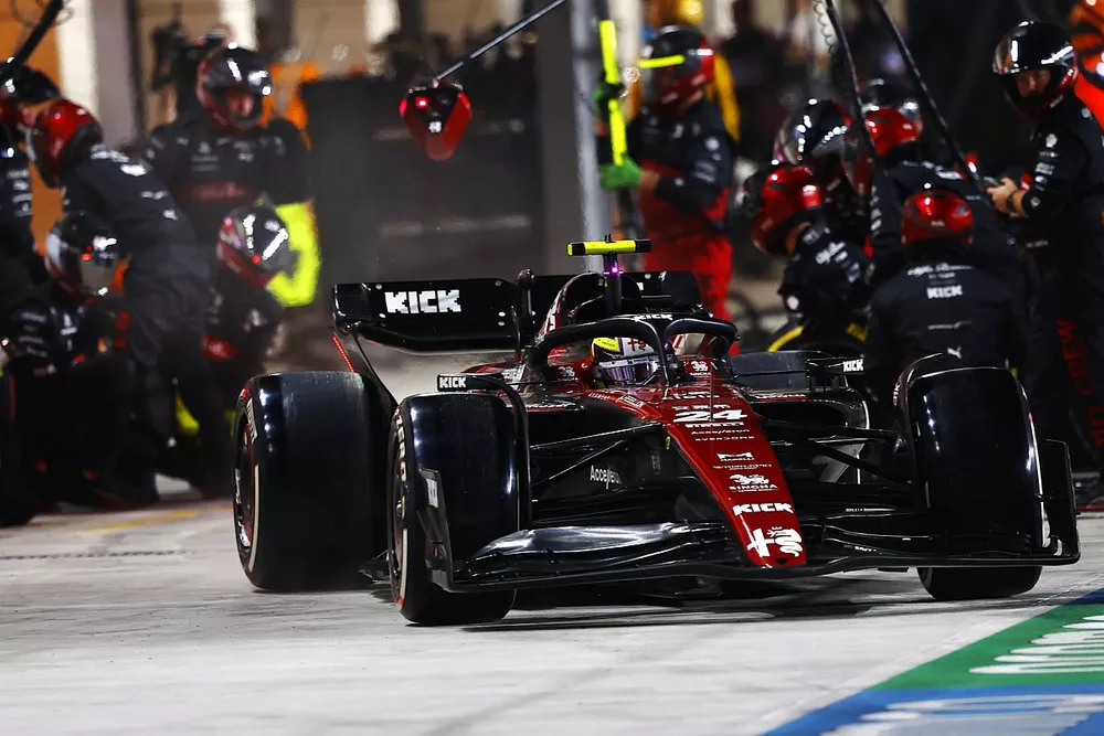 Zhou Guanyu, Alfa Romeo C43