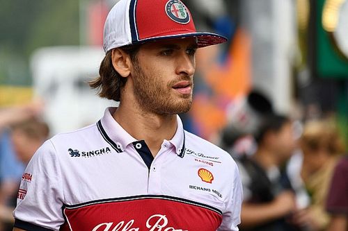 Giovinazzi m&oacute;gł stracić miejsce w Alfie Romeo