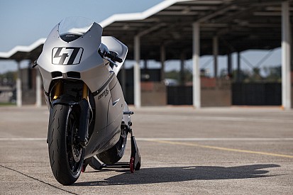 Isle of Man: Suter und Zweitakter bei der TT 2016
