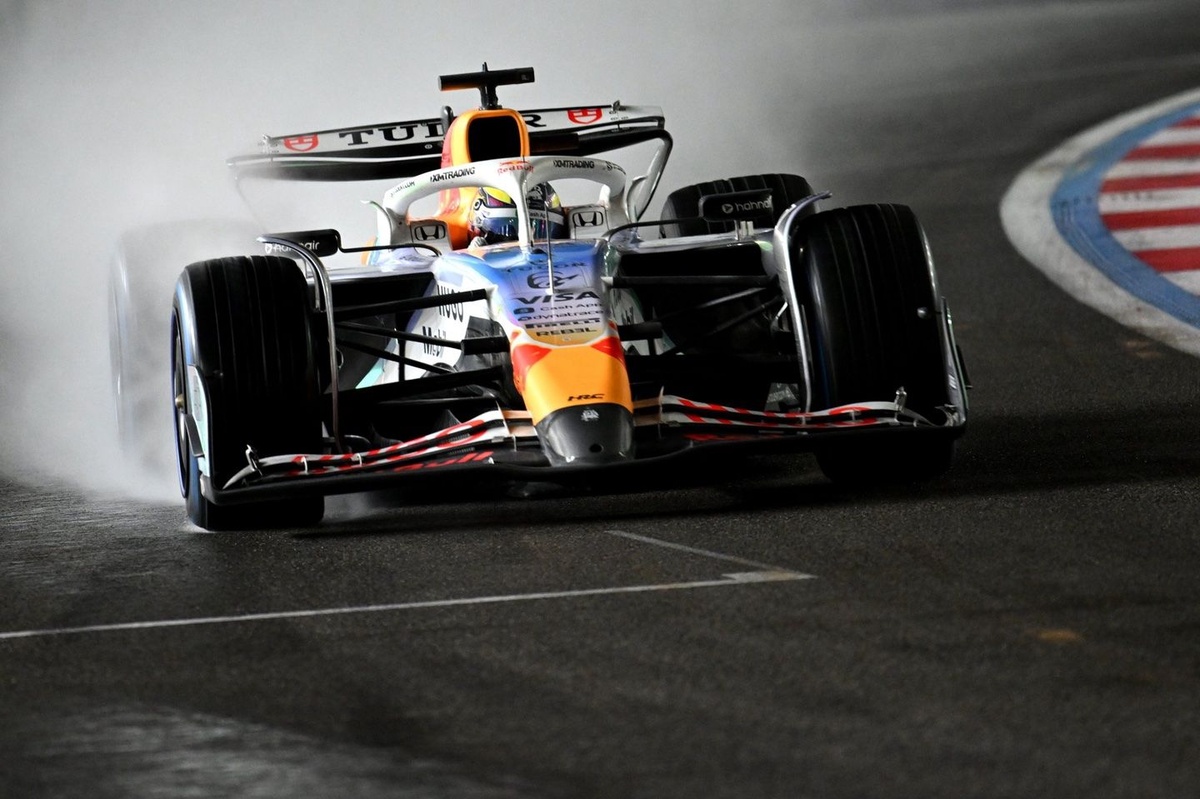 Hadjar frustré par l'incident avec Piastri : "J'ai failli l'exploser"