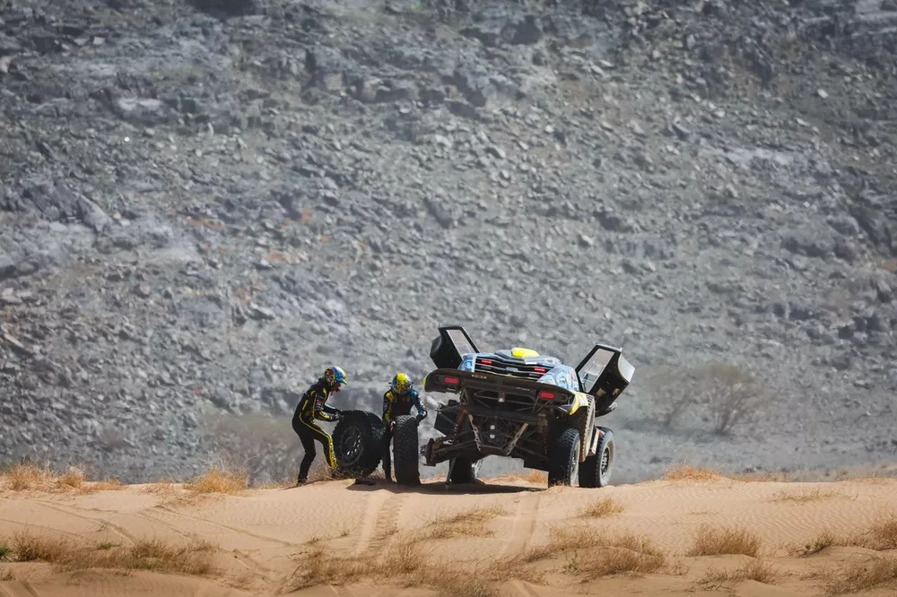 #230 MD Rallye Sport Optimus MD: Christian Lavieille, Valentin Sarreaud